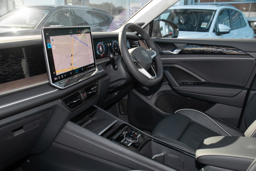 2025 Volkswagen Tayron R4 150TSI Elegance SUV Image 8