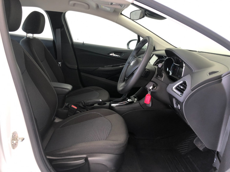 2018 Holden Astra BL Turbo LS+ Sedan Image 11