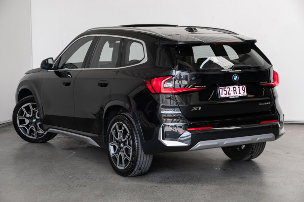 2025 BMW X1 U11 xDrive20i SUV image 2