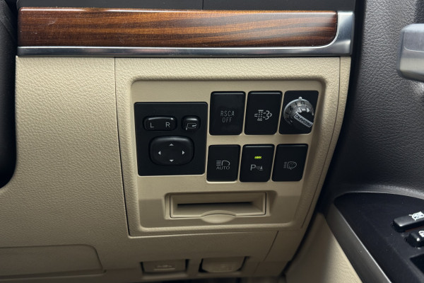 2017 Toyota LandCruiser VDJ200R Sahara SUV Image 30