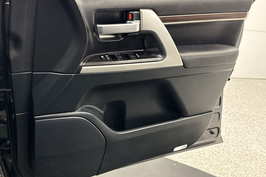 2020 Toyota LandCruiser VX Wagon Image 19