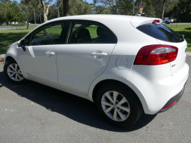 2014 Kia Rio UB SE Hatchback