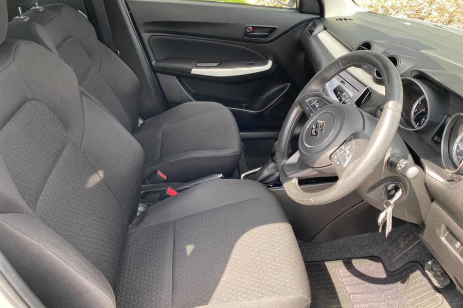 2017 Suzuki Swift AZ GL Navigator Hatch Image 9