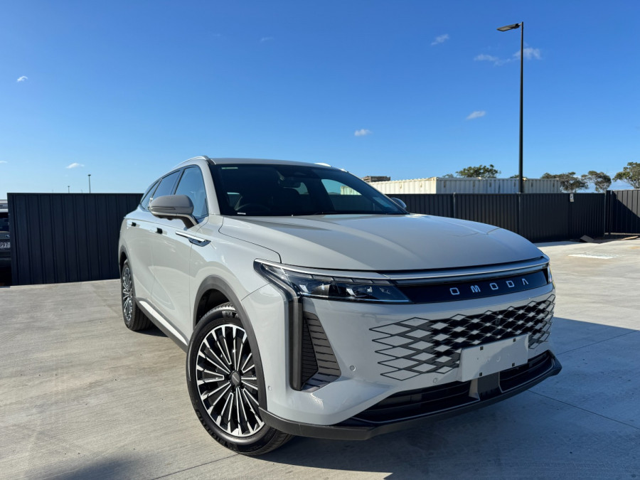 2026 MY25 Jaecoo Omoda 9 Wagon Image 1