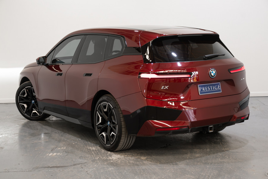 2022 BMW iX xDrive40 Sport SUV Image 9