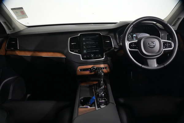 2021 Volvo XC90 L Series T6 Momentum SUV Image 14