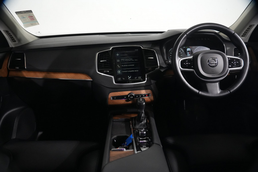 2021 Volvo XC90 L Series T6 Momentum SUV Image 14