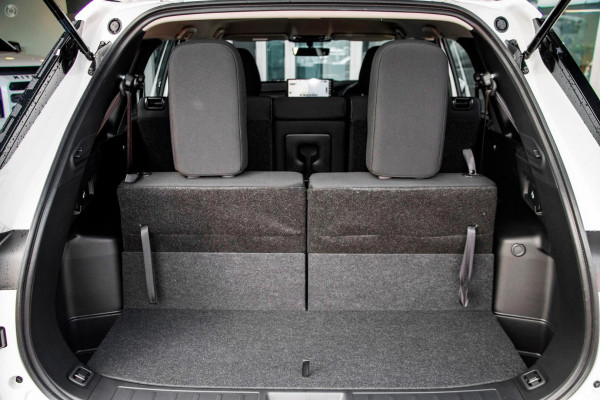 2025 Mitsubishi Outlander ZM ES SUV Image 8