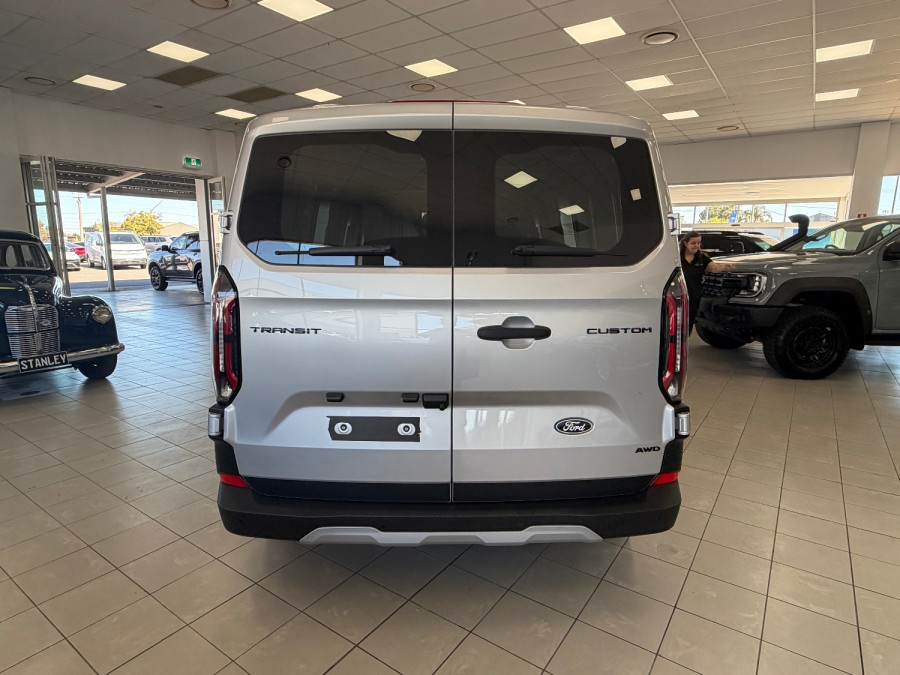 2026 MY26.5 Ford Transit Custom AV Trail LWB Van Image 4