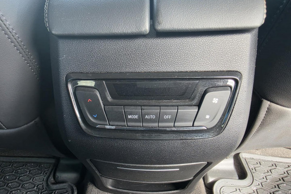 2022 LDV D90 SV9A Executive SUV Image 18