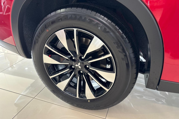 2025 Mitsubishi Outlander ZM LS SUV Image 9
