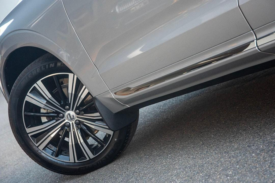2024 MY25 Volvo XC60  Ultra B5 Bright SUV Image 22