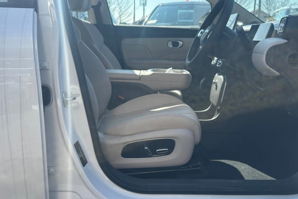 2026 AION AION UT No Series Premium Hatch Image 6