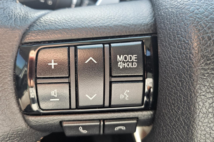 2017 Toyota Fortuner GUN156R Crusade SUV Image 24