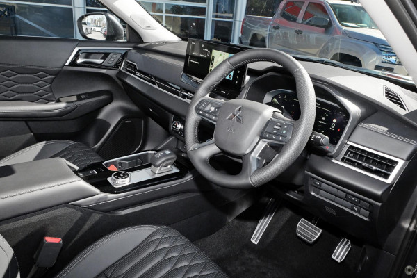 2025 Mitsubishi Outlander ZM Exceed SUV Image 5