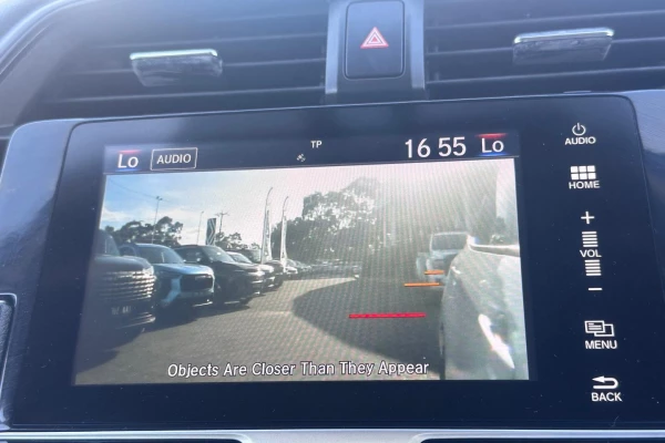 2016 Honda Civic 10th Gen VTi-L Sedan Image 25