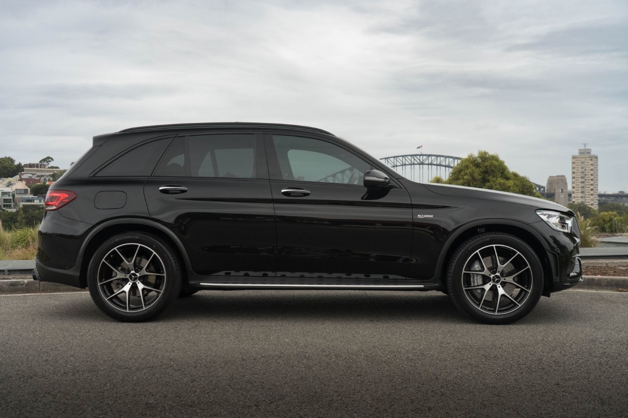 2022 Mercedes-Benz GLC-Class GLC43 AMG SUV Image 3