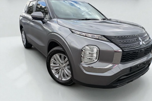 2022 Mitsubishi Outlander ZM ES SUV