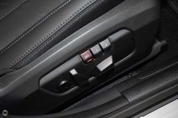 2026 MINI Cooper F65 C Favoured Hatch image 17