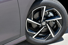 2024 MG MG5 AP32 Essence Sedan
