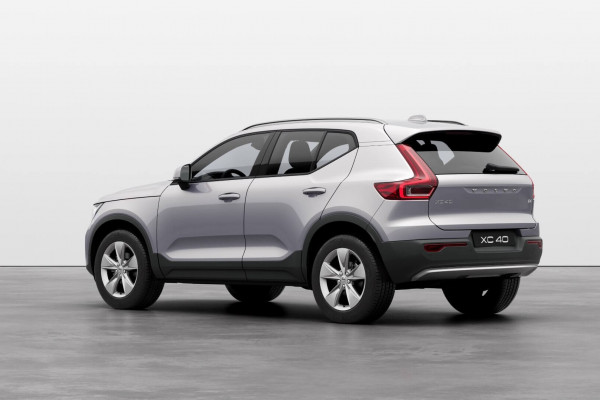 2024 Volvo XC40 XZ Plus B4 SUV Image 3