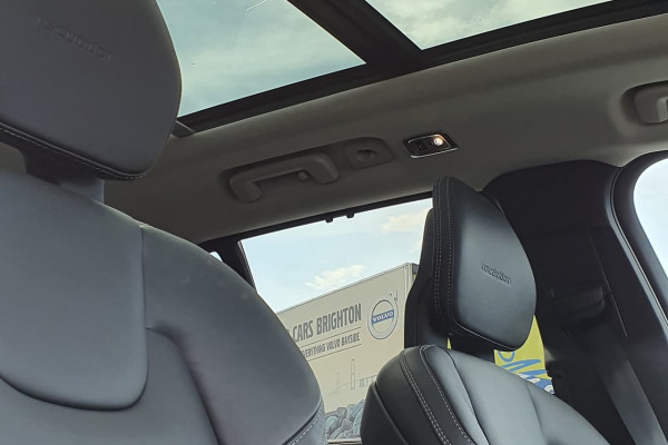 2020 Volvo XC90 L Series D5 Inscription Suv Image 2