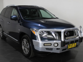 Nissan Pathfinder ST-L R52