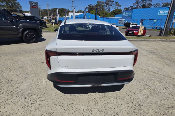2026 Kia K4 CL4m S Sedan Image 8