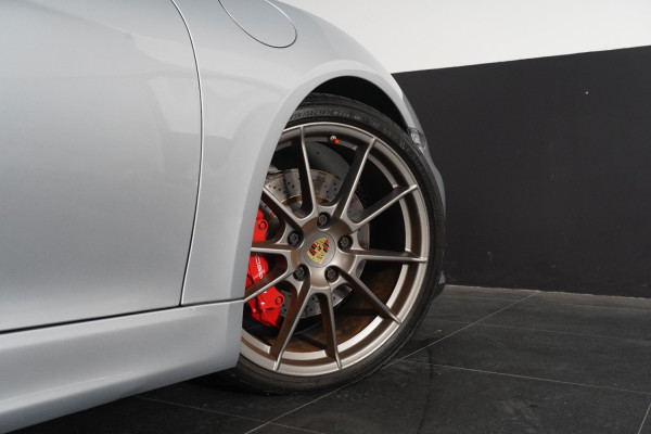 2016 Porsche Boxster Spyder Convertible Image 22