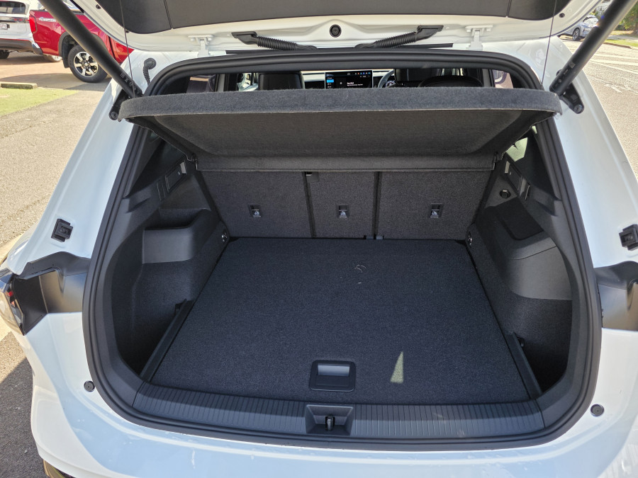 2026 Volkswagen Tiguan CT 195TSI R-Line SUV Image 9