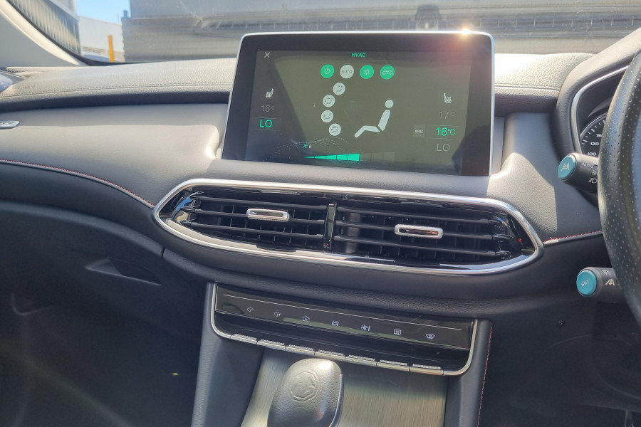 2022 MG HS SAS23 Essence SUV Image 11