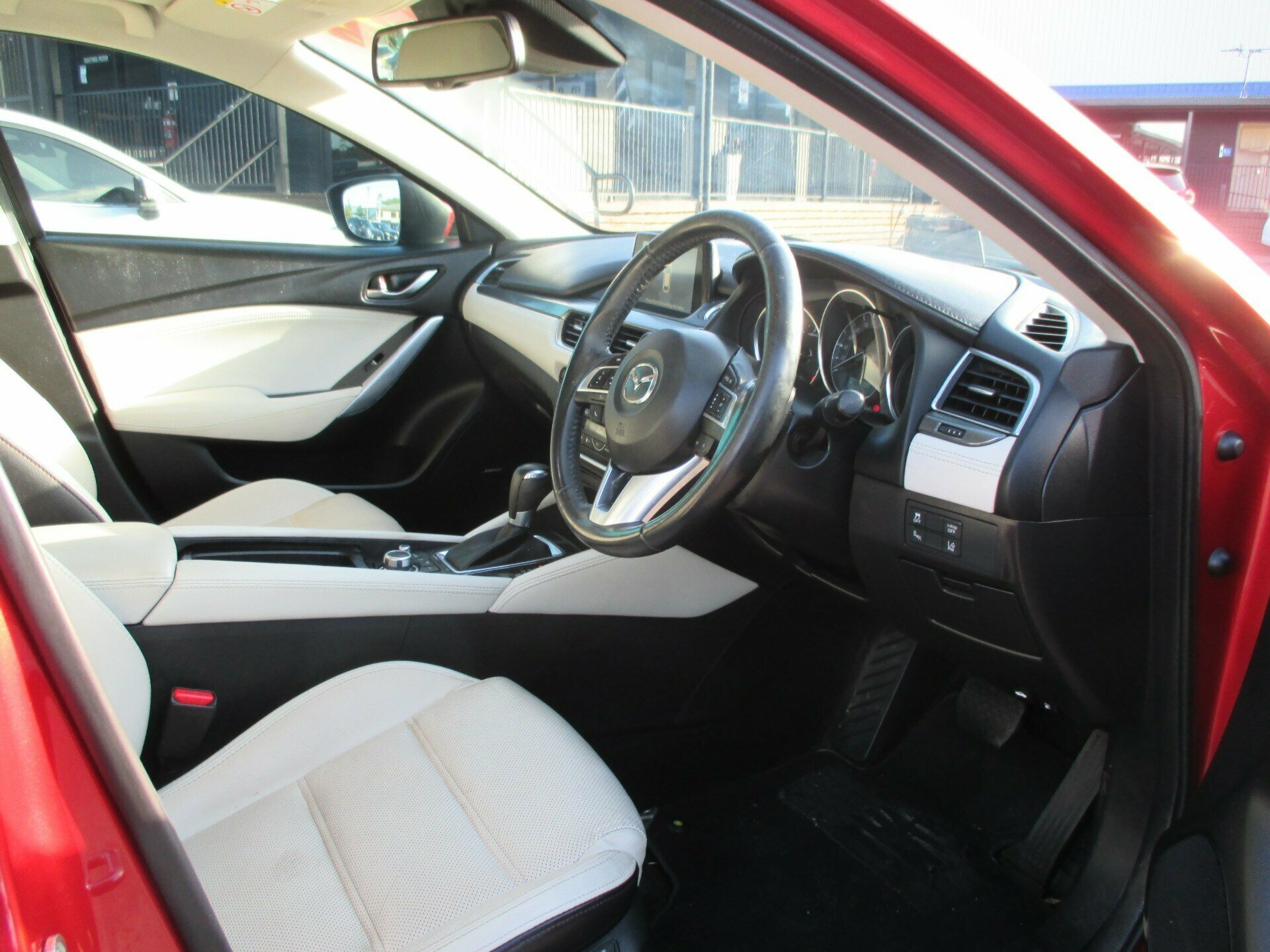 2015 Mazda 6 GJ1022 Atenza SKYACTIV-Drive Sedan Image 17