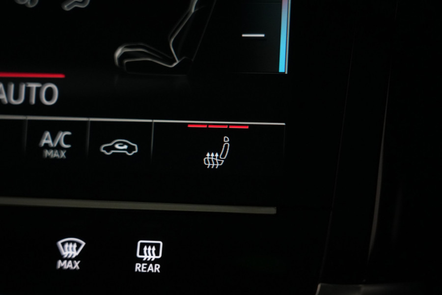2024 Audi SQ8  GE e-tron SUV Image 44