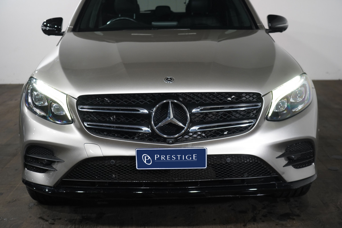 2018 Mercedes-Benz Glc 200 SUV Image 3