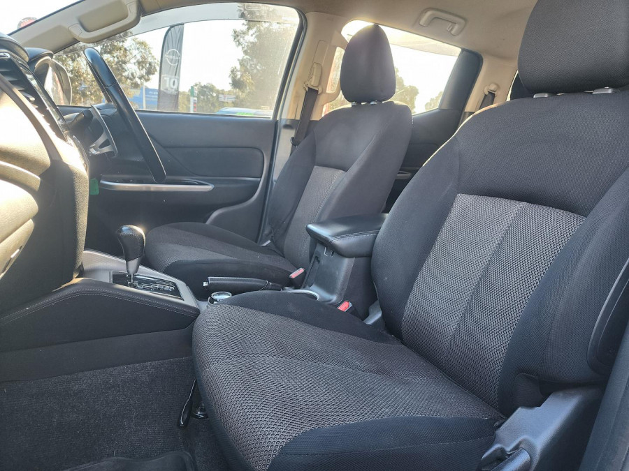2019 Mitsubishi Triton MR GLS Ute Image 16