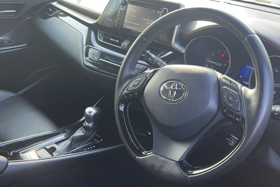2017 Toyota C-HR NGX10R Koba SUV Image 16