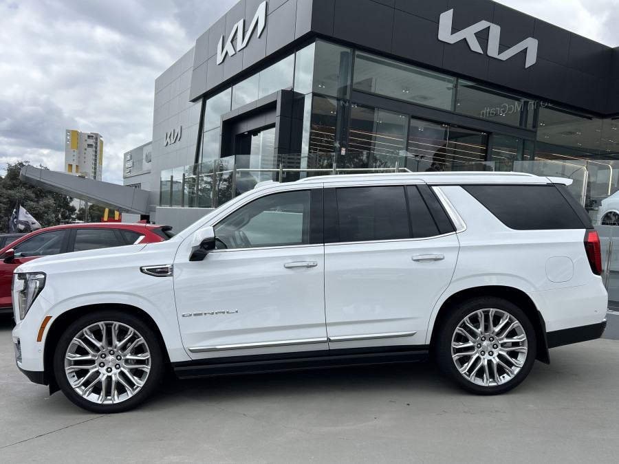 2025 Holden Yukon Denali Wagon Image 4