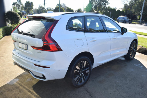 2025 MY26 Volvo XC60 UZ Plus T8 Plug-in Hybrid Dark SUV Image 7