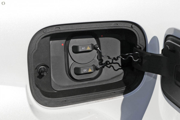 2026 GWM Cannon Alpha P05 Lux PHEV Ute Image 14