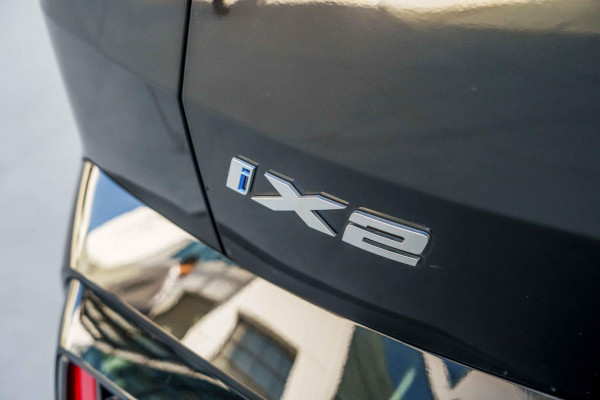 2024 BMW iX2 U10 eDrive20 M Sport SUV image 11