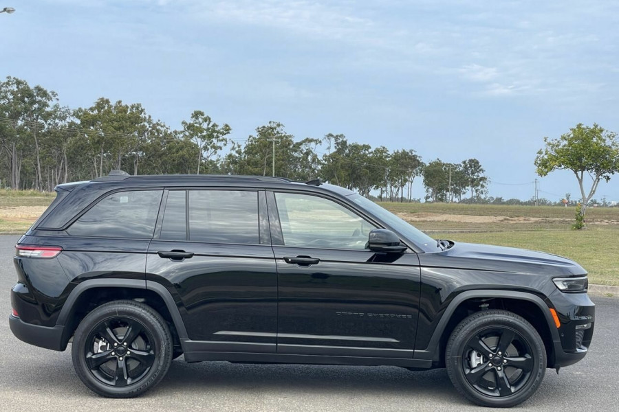 Demo 2023 Jeep Grand Cherokee Night Eagle 514281 Bundaberg Jeep, QLD