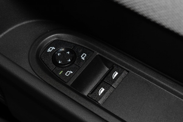 2025 MINI Cooper F65 S Favoured Hatch image 21