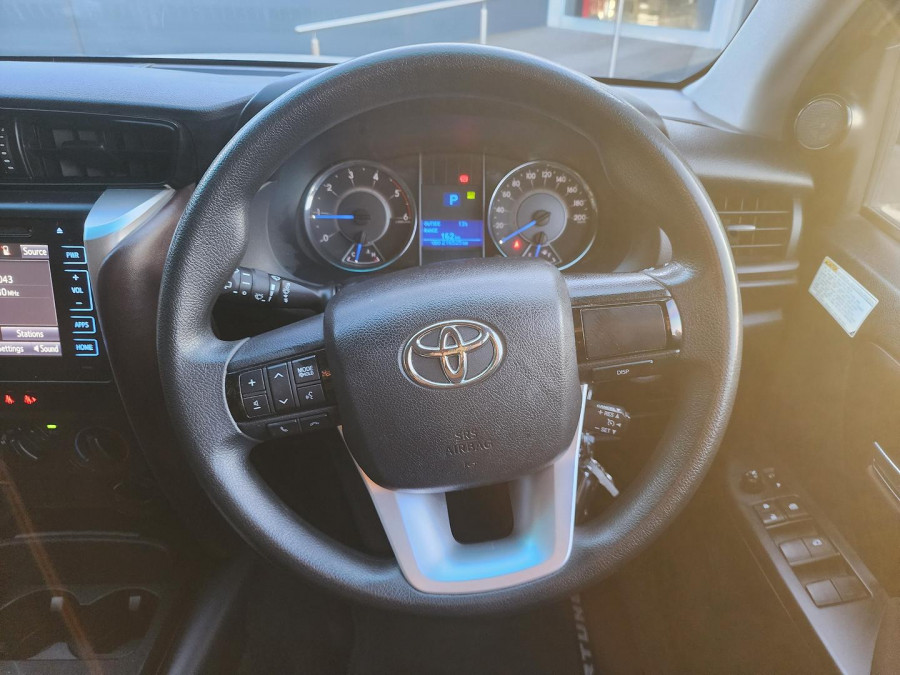2017 Toyota Fortuner GUN156R GX SUV Image 10