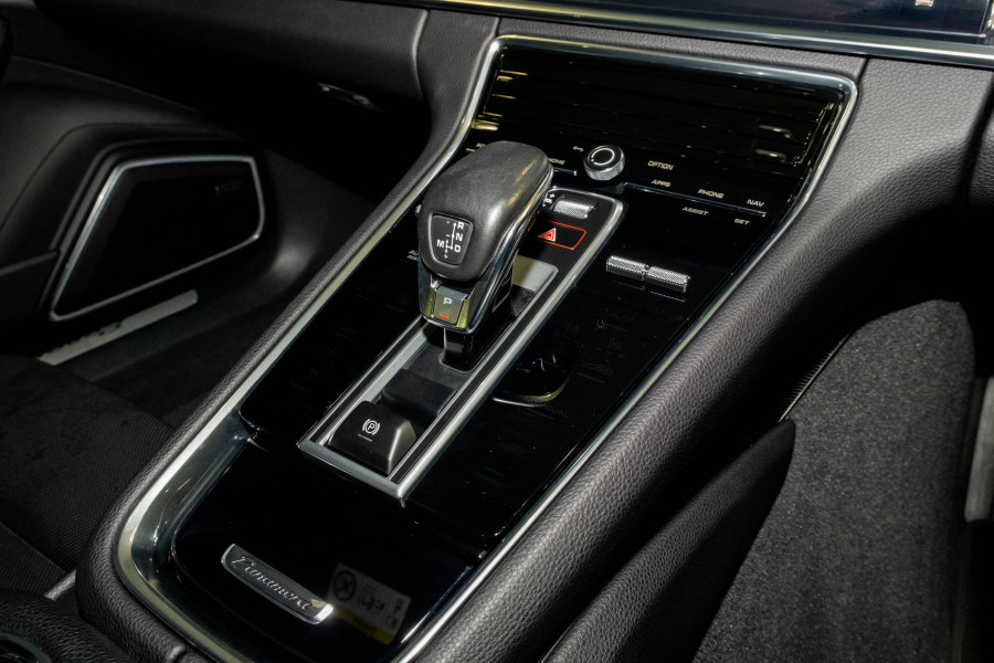 2021 MY22 Porsche Panamera 971 Sedan