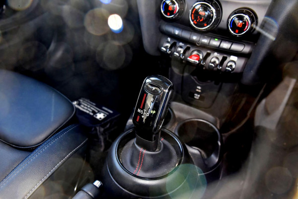 2020 MINI Cooper F56 LCI S Classic Hatch Image 7