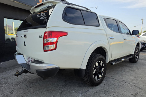 2015 MY16 Mitsubishi Triton MQ Exceed Ute Image 9