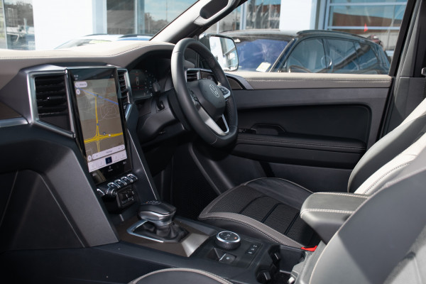 2025 Volkswagen Amarok NF TDI600 Style Ute image 8