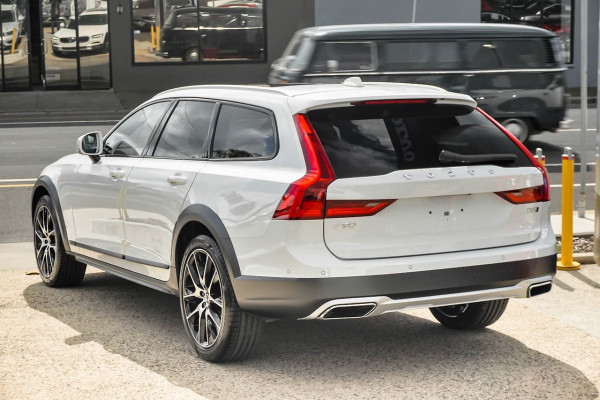 2019 MY20 Volvo V90 Cross Country D5 Wagon Image 4