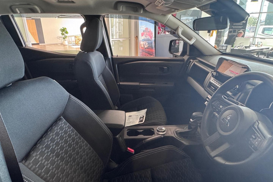 2025 Mitsubishi Triton MV  GLX+ Cab Chassis Image 10