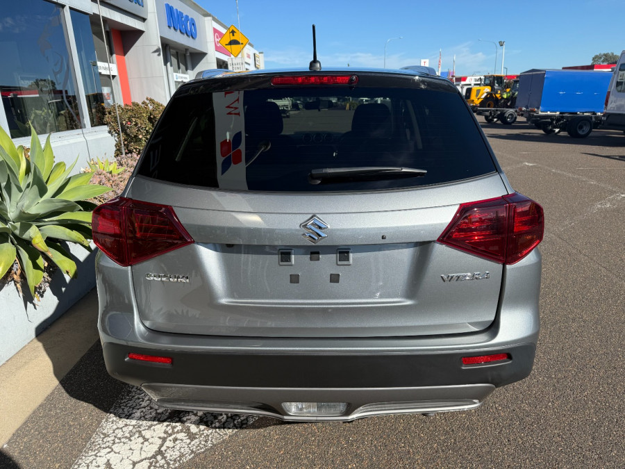 2024 Suzuki Vitara Wagon Image 7